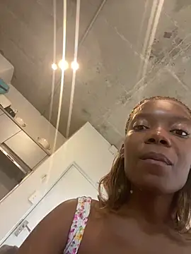 Snapshot of prettydollyy chatting on March 12, 2026, 7:23 am prettydollyy online show from March 12, 2026, 7:23 am