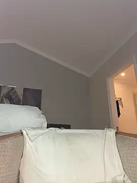 Snapshot of prettydollyy chatting on April 7, 2026, 8:10 pm prettydollyy online show from April 7, 2026, 8:10 pm