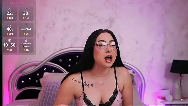 SweetySasha18 online show from June 27, 2026, 5:41 pm