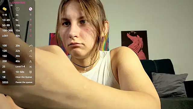 TrixiBell online show from August 4, 2026, 7:24 am