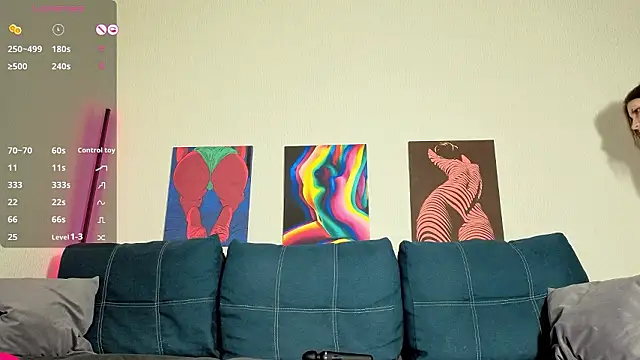 Snapshot of TrixiBell chatting on March 20, 2026, 4:46 am TrixiBell online show from March 20, 2026, 4:46 am