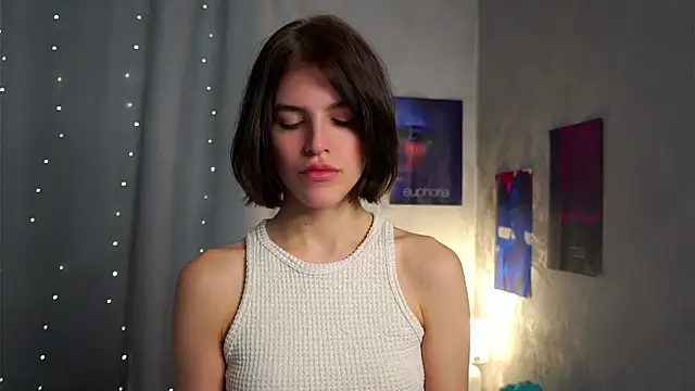 Snapshot of EleneButton chatting on February 6, 2026, 1:12 am EleneButton online show from February 6, 2026, 1:12 am