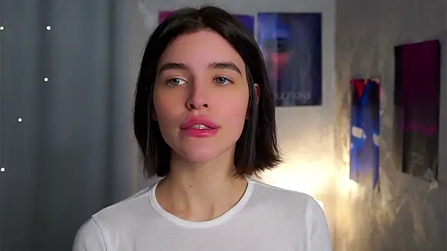 Snapshot of EleneButton chatting on February 13, 2026, 1:16 am EleneButton online show from February 13, 2026, 1:16 am