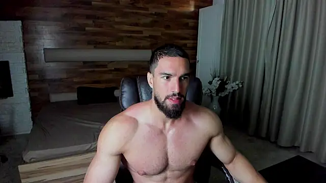 IvanHydee online show from August 1, 2026, 4:32 am