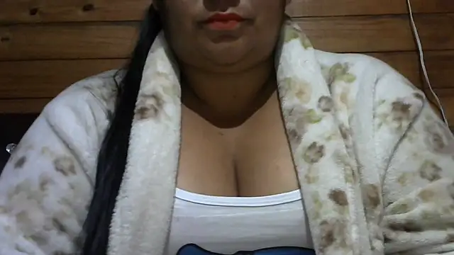 Snapshot of MARRENTINHA34 chatting on June 27, 2026, 11:49 am MARRENTINHA34 online show from June 27, 2026, 11:49 am