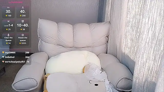 Coco--01 online show from July 13, 2026, 1:49 am