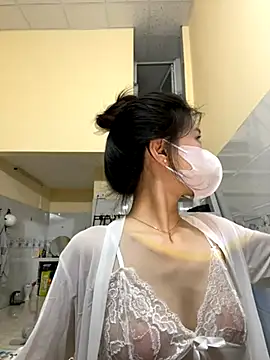 Miinami online show from September 18, 2025, 1:03 pm