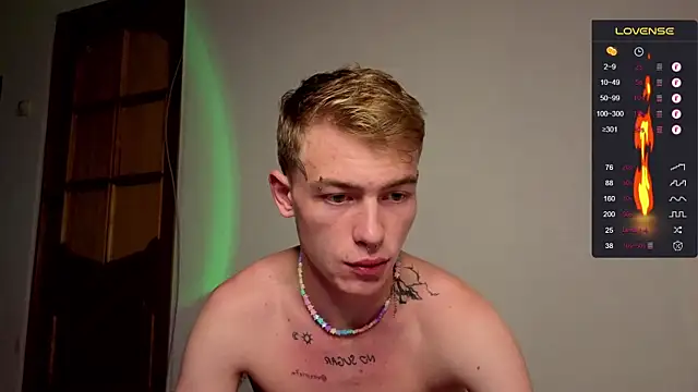 callmealexthx online show from September 18, 2025, 3:15 pm