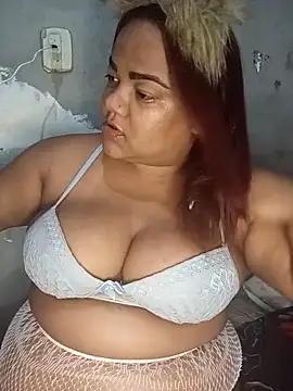 melcarioca1111 online show from June 14, 2026, 4:46 am
