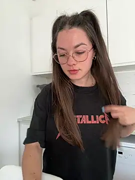 liloush   online show from June 4, 2026, 9:14 am