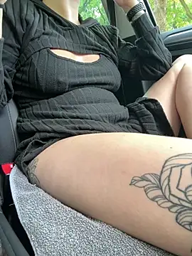 BaddieJoline online show from September 23, 2025, 2:13 pm