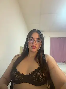 Valentina2390 online show from August 4, 2026, 3:22 am