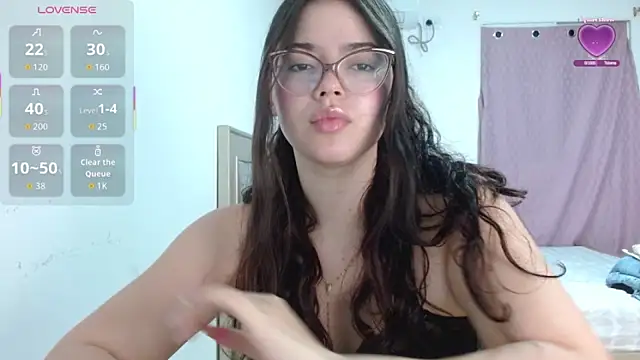 Valentina2390 online show from July 20, 2026, 3:14 am
