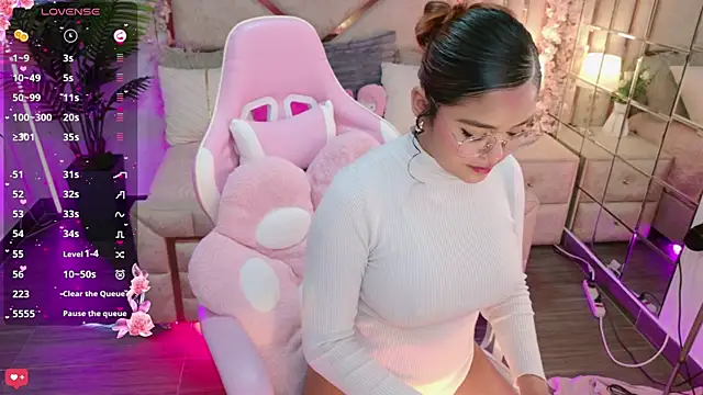 eimy 2 online show from October 11, 2025, 5:41 am