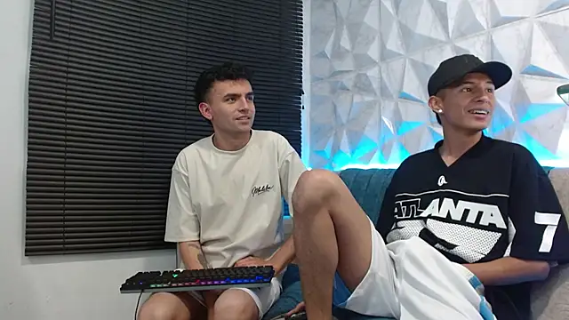 Isaac tan online show from October 11, 2025, 4:13 am