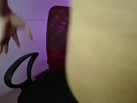 Snapshot of PUSSYCOCK_DOLL chatting on February 21, 2026, 12:45 am PUSSYCOCK DOLL online show from February 21, 2026, 12:45 am