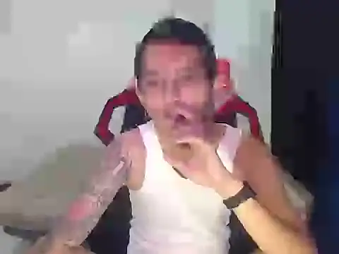 brianbigcock777 online show from April 15, 2026, 7:58 pm