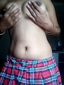 shrutee12 online show from October 12, 2025, 7:32 am