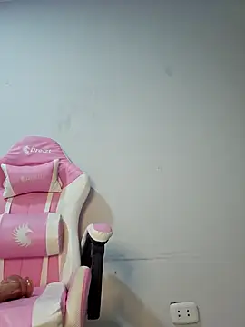 Miss Pompitas23 online show from October 12, 2025, 4:36 am