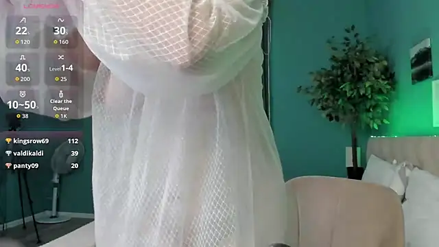 Snapshot of Kira_Adler chatting on June 5, 2026, 7:03 am Kira Adler online show from June 5, 2026, 7:03 am