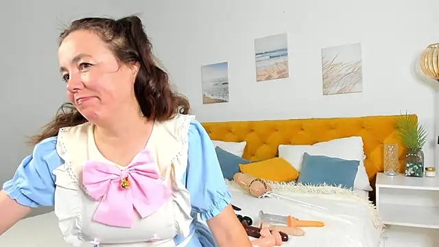 Kira Adler online show from October 20, 2025, 1:40 am