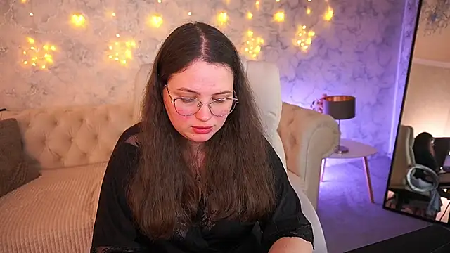 SophieDreamss online show from March 9, 2026, 11:19 pm