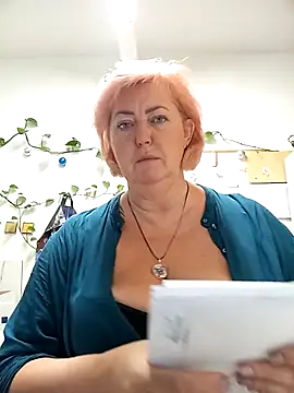 TerezaVelvet online show from September 9, 2025, 5:28 am