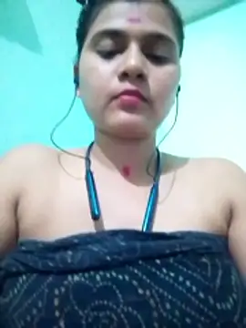 Kavya-Tiwari online show from May 16, 2026, 12:09 am