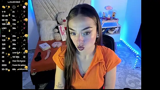 Snapshot of Mia_Victoria22 chatting on July 1, 2026, 3:07 am Mia Victoria22 online show from July 1, 2026, 3:07 am