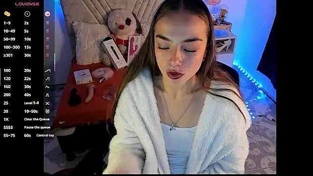 Snapshot of Mia_Victoria22 chatting on July 18, 2026, 4:43 am Mia Victoria22 online show from July 18, 2026, 4:43 am
