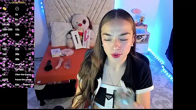 Snapshot of Mia_Victoria22 chatting on July 30, 2026, 2:32 am Mia Victoria22 online show from July 30, 2026, 2:32 am