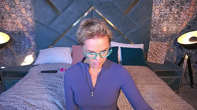 PleasureWeCouple online show from October 9, 2025, 12:49 pm