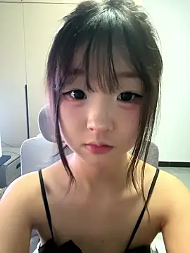 lelebaybay888 online show from January 9, 2026, 7:32 pm