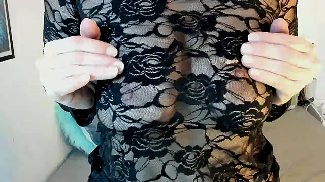 Snapshot of FrauMueller chatting on March 6, 2026, 8:09 am FrauMueller online show from March 6, 2026, 8:09 am