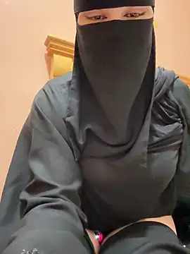  Laiali  online show from March 10, 2026, 9:19 pm