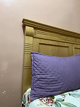  Laiali  online show from February 27, 2026, 9:58 pm