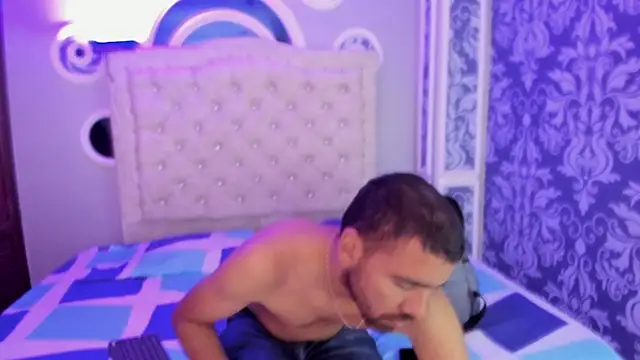 magnus serket online show from November 15, 2025, 10:52 am