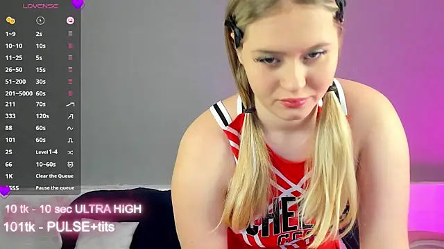 marmelana199 online show from February 25, 2025, 4:57 pm