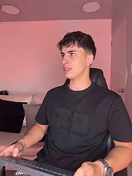 AdrianRinaldi online show from March 2, 2026, 8:05 pm