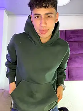 AdrianRinaldi online show from September 14, 2025, 8:31 pm