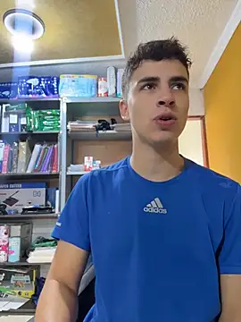 AdrianRinaldi online show from April 20, 2026, 2:07 pm