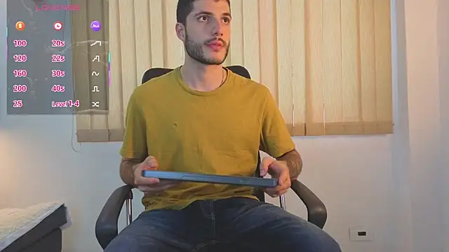 Snapshot of Rafael_Mendezz chatting on June 9, 2026, 8:54 pm Rafael Mendezz online show from June 9, 2026, 8:54 pm