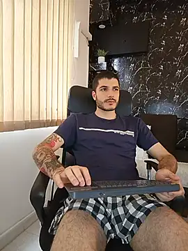 Snapshot of Rafael_Mendezz chatting on July 28, 2026, 8:52 pm Rafael Mendezz online show from July 28, 2026, 8:52 pm