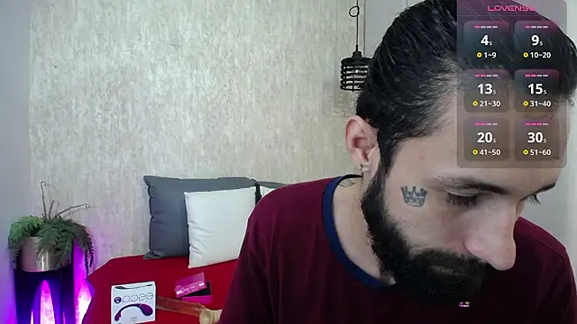 Hisoka 011 online show from March 18, 2026, 7:37 pm