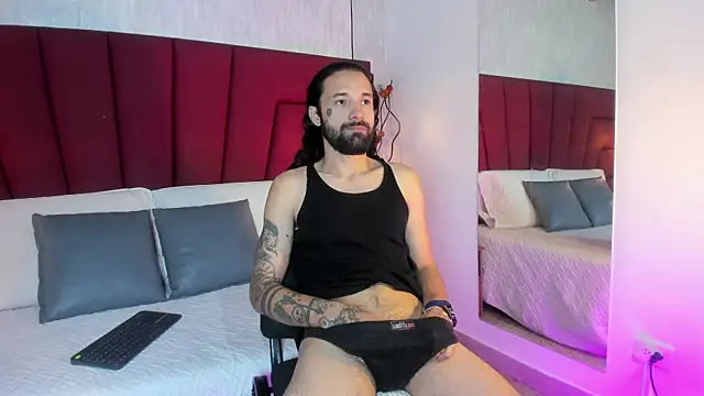 Hisoka 011 online show from November 23, 2025, 1:21 pm