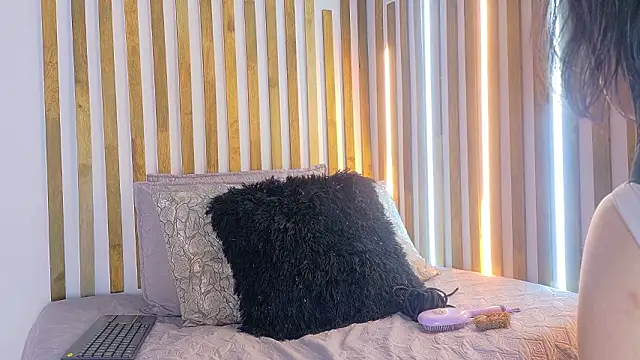 Jennifer Vega1 online show from February 7, 2026, 8:17 pm