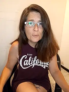 Merida2276 online show from November 23, 2025, 11:26 pm