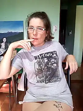 Merida2276 online show from October 31, 2025, 8:27 pm