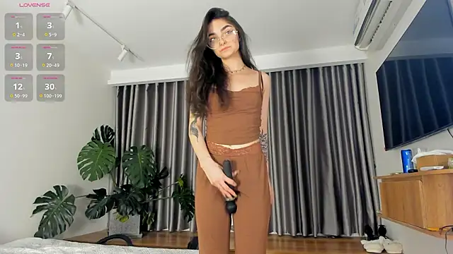 Snapshot of Morena_Dolce chatting on March 20, 2026, 1:12 pm Morena Dolce online show from March 20, 2026, 1:12 pm