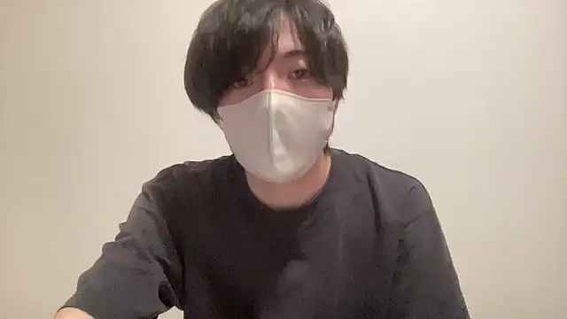 Yuma0718 online show from November 12, 2025, 1:15 pm